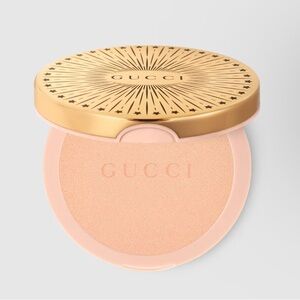 GUCCI 03 GLOW HIGHLIGHTER POWDER. Price is firm.